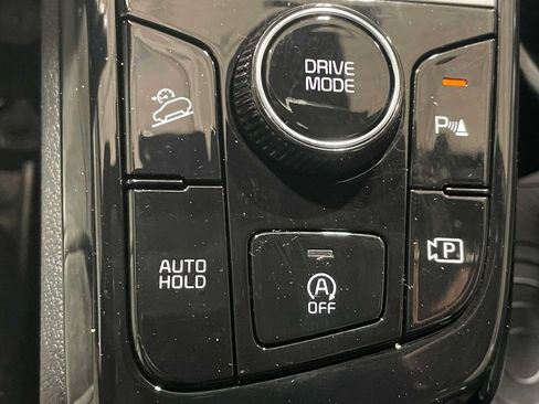 Used 2025 Kia Sportage EX FWD image 30