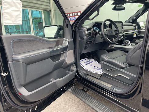 New 2025 Ford F150 Platinum w/ FX4 Off-Road Package image 19