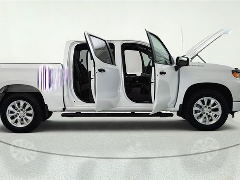 Used 2026 Chevrolet Silverado 1500 Custom AWD/4WD image 15