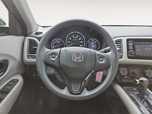 Used 2016 Honda HR-V LX image 12