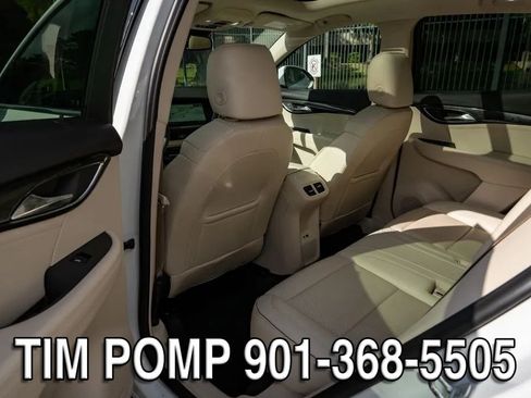 Used 2022 Buick Envision Essence w/ Technology Package I FWD image 12