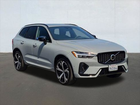 Used 2024 Volvo XC60 T8 Ultimate w/ Protection Package Premier AWD/4WD image 7