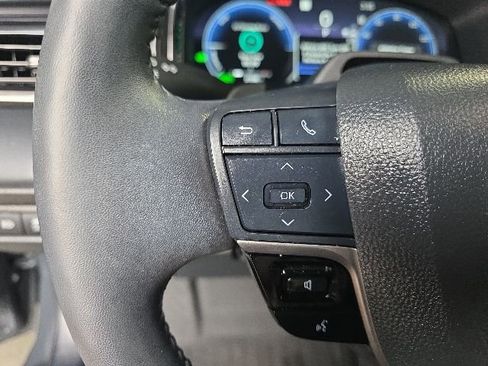 Used 2025 Toyota Camry XSE w/ Premium Plus Package AWD/4WD image 10