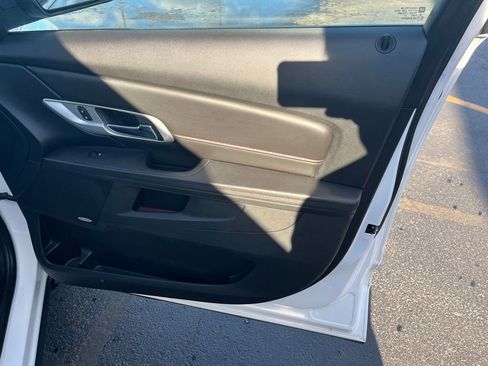 Used 2017 GMC Terrain SLE w/ Nightfall Package image 21