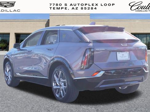 New 2026 Cadillac Optiq Luxury 1 image 4