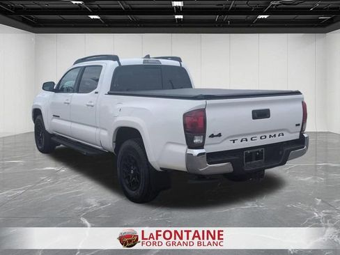 Used 2019 Toyota Tacoma SR5 w/ Four Season Floor Mat Package image 3