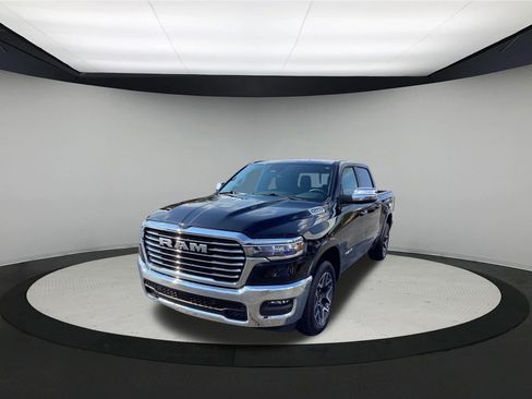 Used 2026 RAM 1500 Laramie AWD/4WD image 4