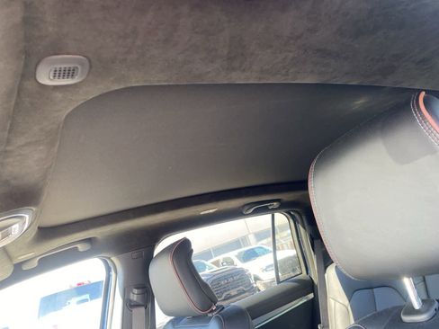 Used 2024 Jeep Wagoneer Launch Edition image 13