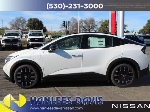 New 2026 Nissan Leaf Platinum+ w/ Cargo Package (Platinum+) image 2