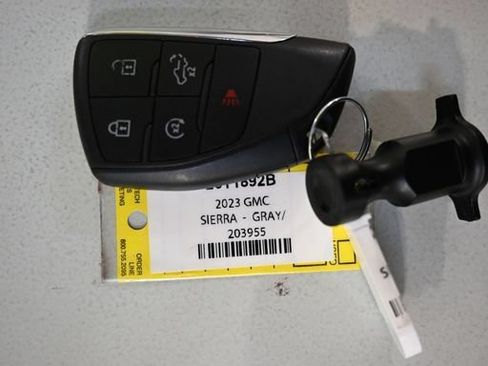 Used 2023 GMC Sierra 1500 AT4 w/ Technology Package AWD/4WD image 9