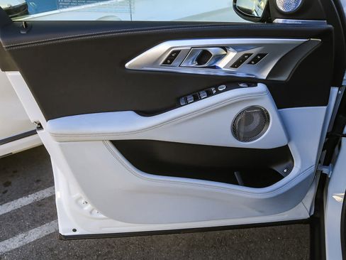 New 2026 BMW XM Label Red image 17