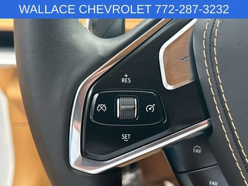 Used 2023 Chevrolet Corvette Stingray Premium Cpe w/ Z51 Performance Package RWD image 16