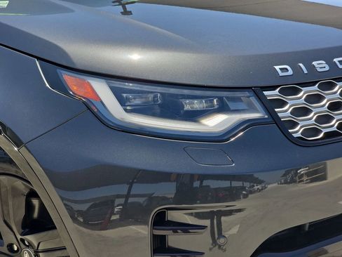 Certified 2024 Land Rover Discovery Metropolitan Edition AWD/4WD image 34