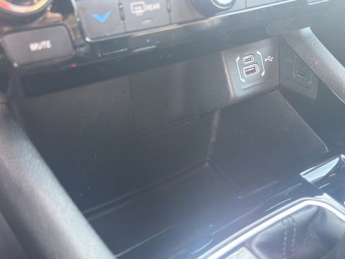 Used 2023 Jeep Compass Altitude image 27