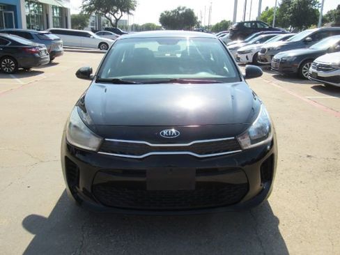 Used 2020 Kia Rio LX image 2