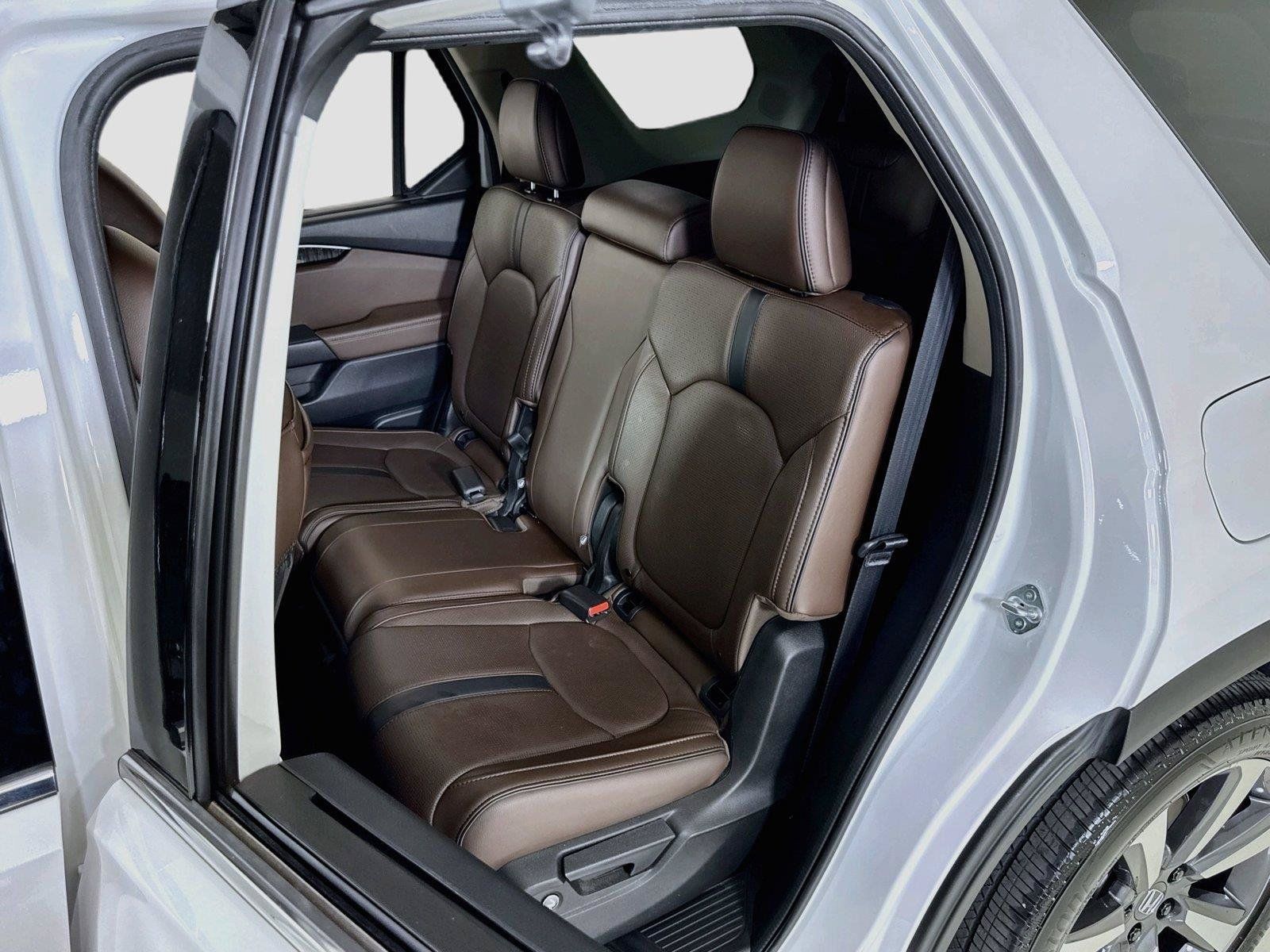 Used 2024 Honda Pilot Elite image 24