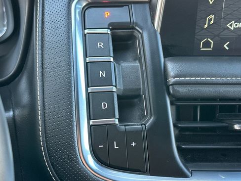 Certified 2023 GMC Yukon SLT w/ SLT Premium Package image 24