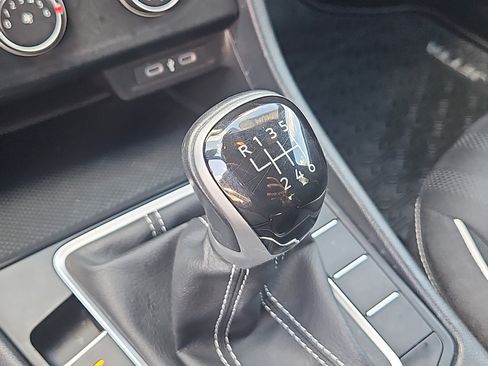 Used 2024 Volkswagen Jetta Sport FWD image 17