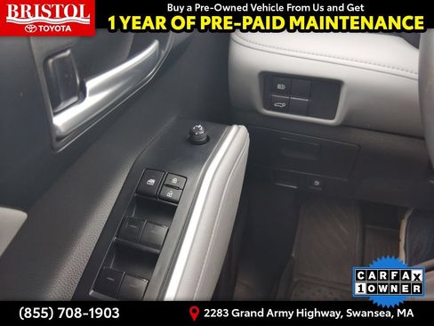 Used 2023 Toyota Highlander XLE AWD/4WD image 22