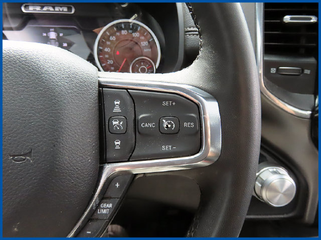 Used 2025 RAM 1500 Laramie w/ Sport Appearance Package AWD/4WD image 17