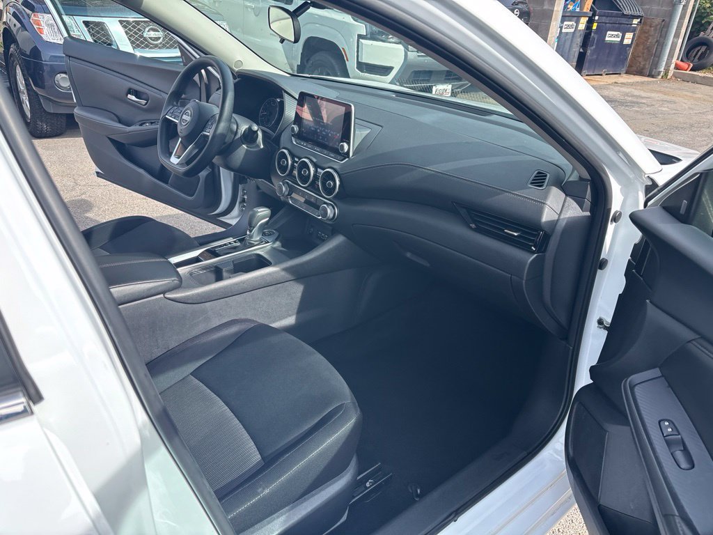 Certified 2024 Nissan Sentra SV FWD image 20