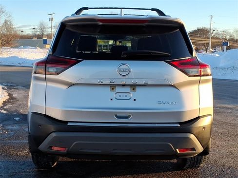 Certified 2022 Nissan Rogue SV w/ SV Premium Package image 31