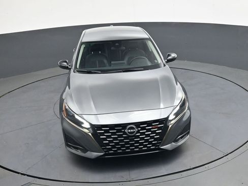 Used 2025 Nissan Altima 2.5 SR image 36