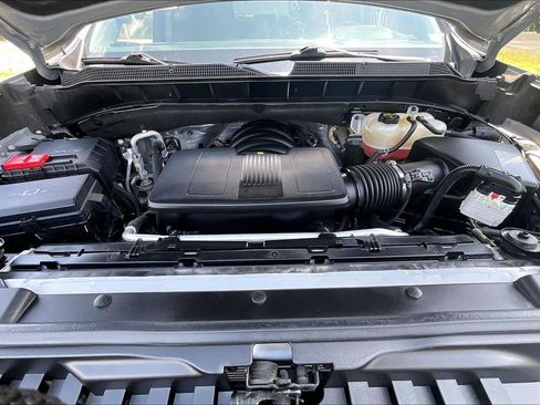 Used 2025 Chevrolet Silverado 1500 RST AWD/4WD image 10