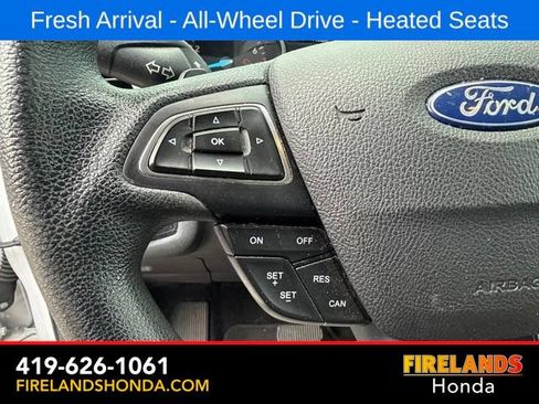 Used 2017 Ford Escape SE w/ SE Cold Weather Package AWD/4WD image 17