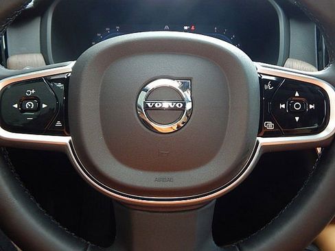 New 2025 Volvo V90 B6 Cross Country Ultra w/ Protection Package Premier image 21