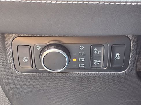 Used 2025 Ford Mustang Mach-E Select image 12