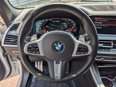 Used 2020 BMW X5 M50i w/ Executive Package AWD/4WD image 18