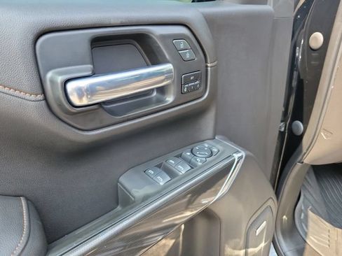 Used 2020 GMC Sierra 1500 AT4 w/ AT4 Premium Package AWD/4WD image 18