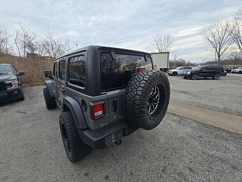 Used 2019 Jeep Wrangler Unlimited Sport S image 5