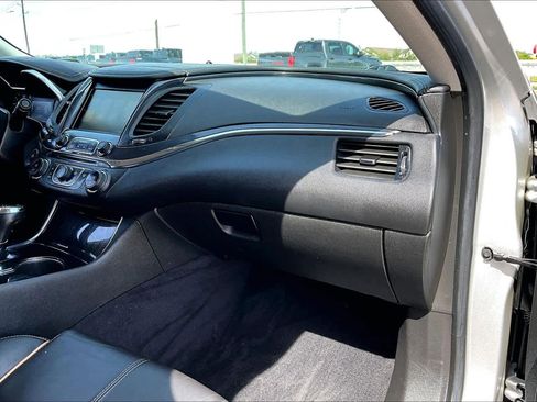 Used 2019 Chevrolet Impala Premier image 17