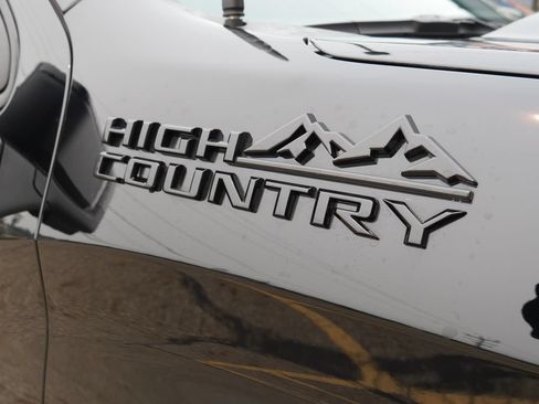 Used 2026 Chevrolet Silverado 1500 High Country w/ High Country Premium Package AWD/4WD image 5