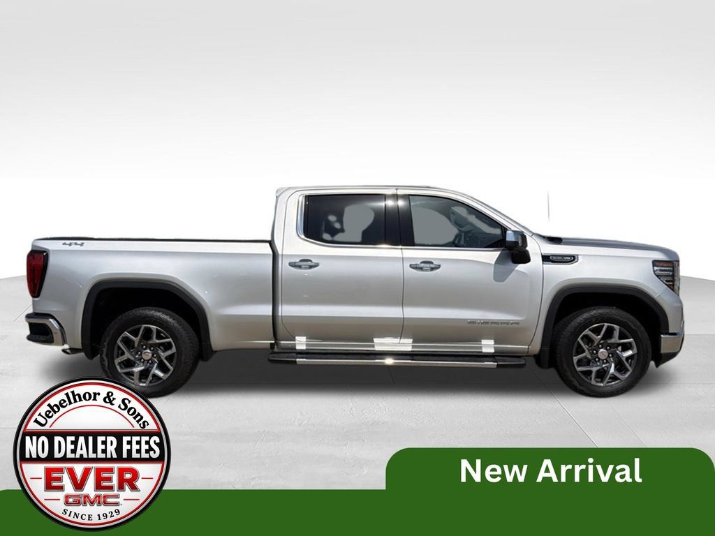Used 2022 GMC Sierra 1500 SLT w/ SLT Convenience Package AWD/4WD image 3