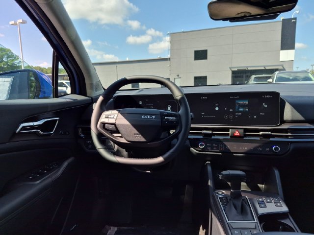 New 2026 Kia Sportage SX FWD image 13