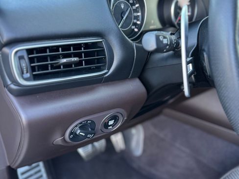 Used 2021 Maserati Levante S GranSport image 29