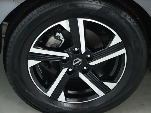 Certified 2025 Nissan Sentra SV image 13