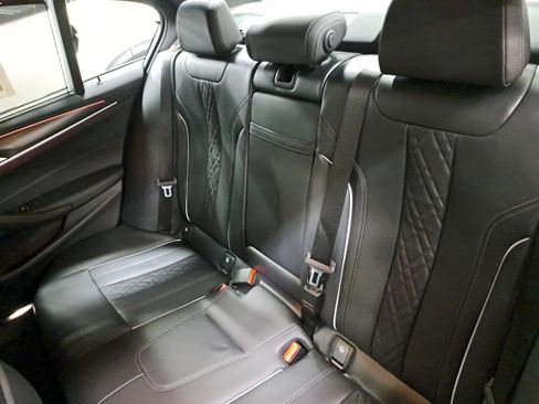 Used 2023 BMW M550i xDrive w/ Executive Package AWD/4WD image 15