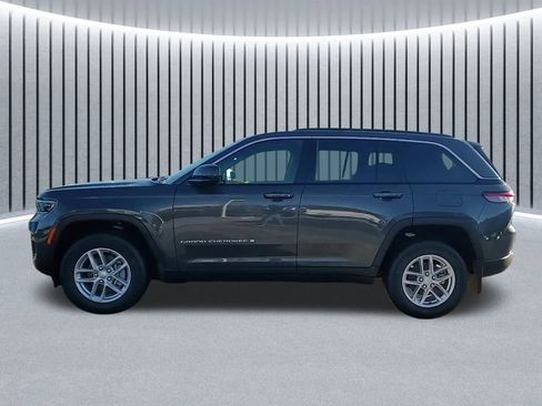 New 2025 Jeep Grand Cherokee Laredo X w/ Luxury Tech Group I image 6
