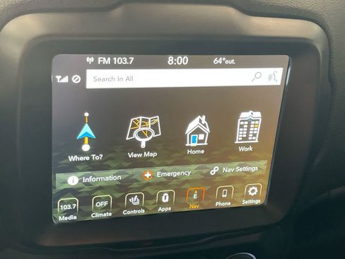 Used 2022 Jeep Renegade Altitude w/ Convenience Group AWD/4WD image 17
