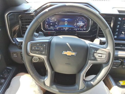 Certified 2023 Chevrolet Silverado 1500 High Country w/ High Country Premium Package AWD/4WD image 27