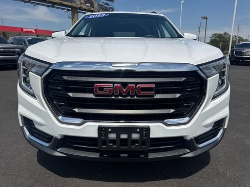 Used 2023 GMC Terrain SLE w/ Driver Convenience Package FWD image 10