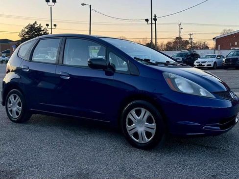 Used 2011 Honda Fit image 2