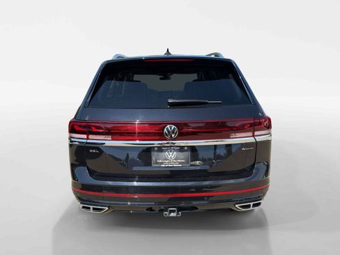 Used 2024 Volkswagen Atlas SEL Premium R-Line AWD/4WD image 5