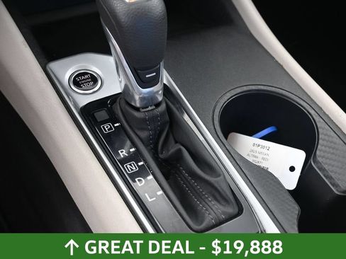 Used 2025 Nissan Altima 2.5 SV FWD image 23