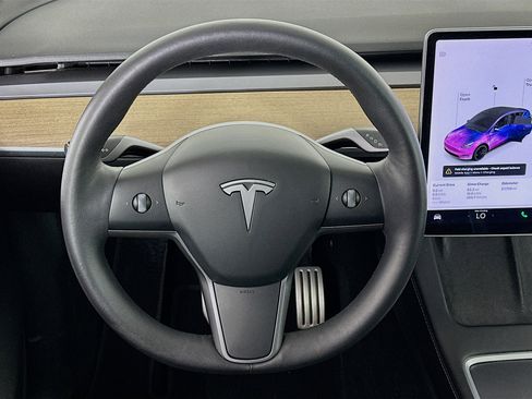 Used 2022 Tesla Model Y Performance AWD/4WD image 17