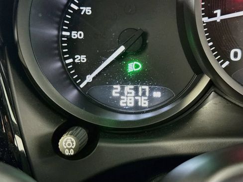 Certified 2023 Porsche Macan AWD/4WD image 14